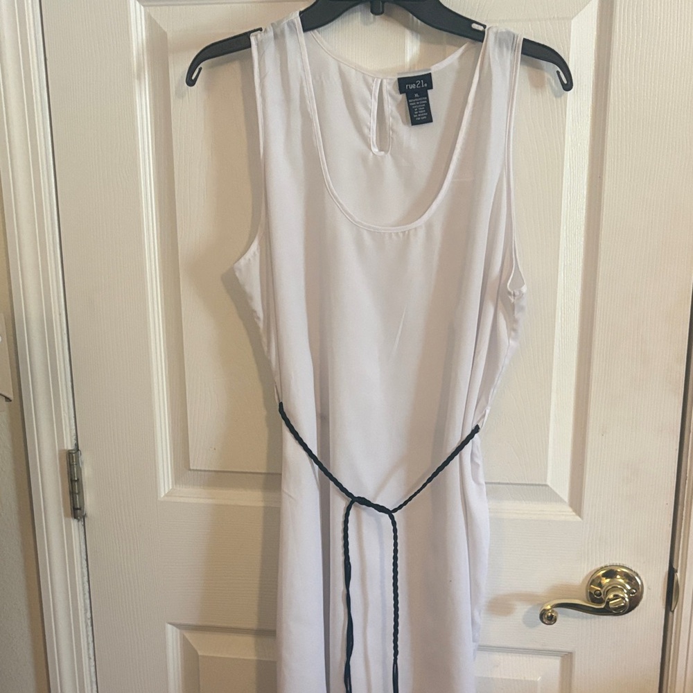 Rue21 White Sleeveless Blouse with Black Tie